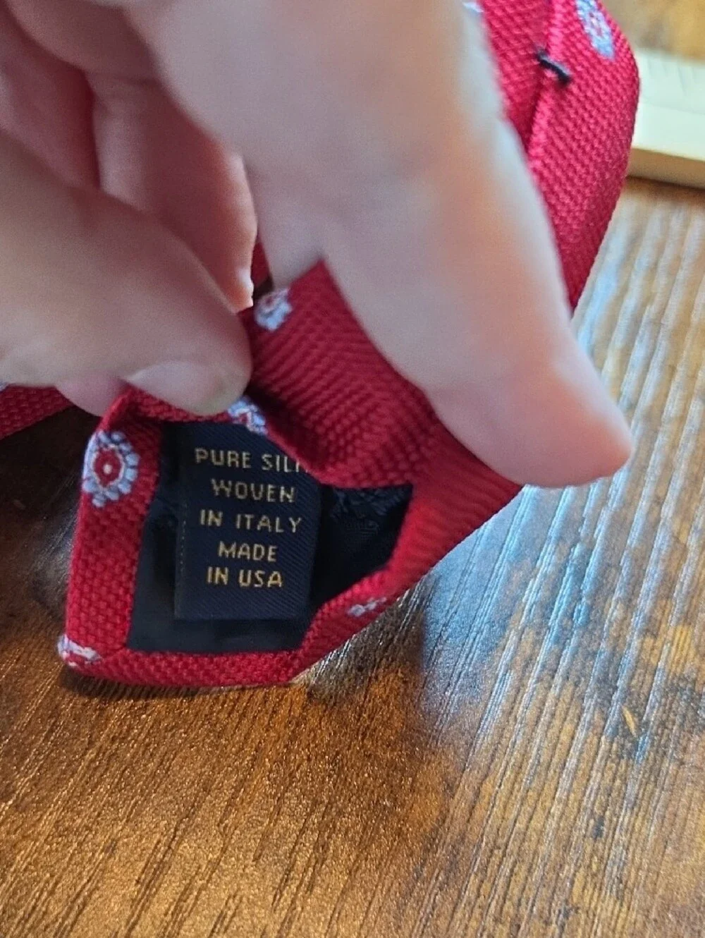 BROOKS BROTHERS | Italian Silk Red Medallion Necktie‎ USA Classic | 64